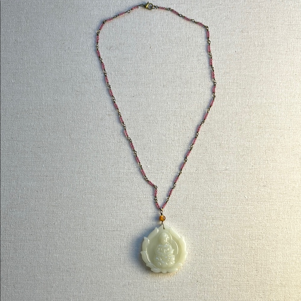 Pink shell Necklace with Kuan Yin Guan Yin Yuan Yin Goddess Jade Pendant